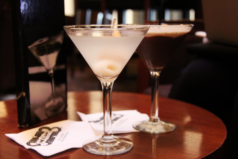 brasserie-PUGET SUR ARGENS-min_martini_bar_lychee_chocolate_alcohol_liquor_happy_hour_happy-910161